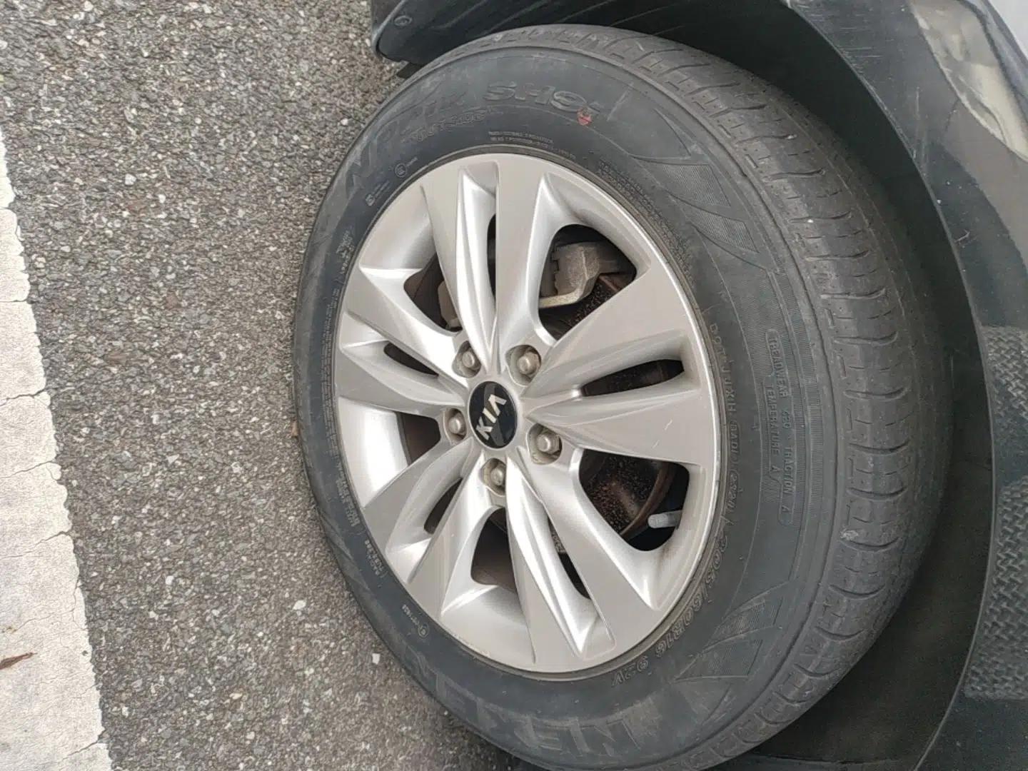 Kia K4 2014 1.8L Automatic GLS — миниатюра 10