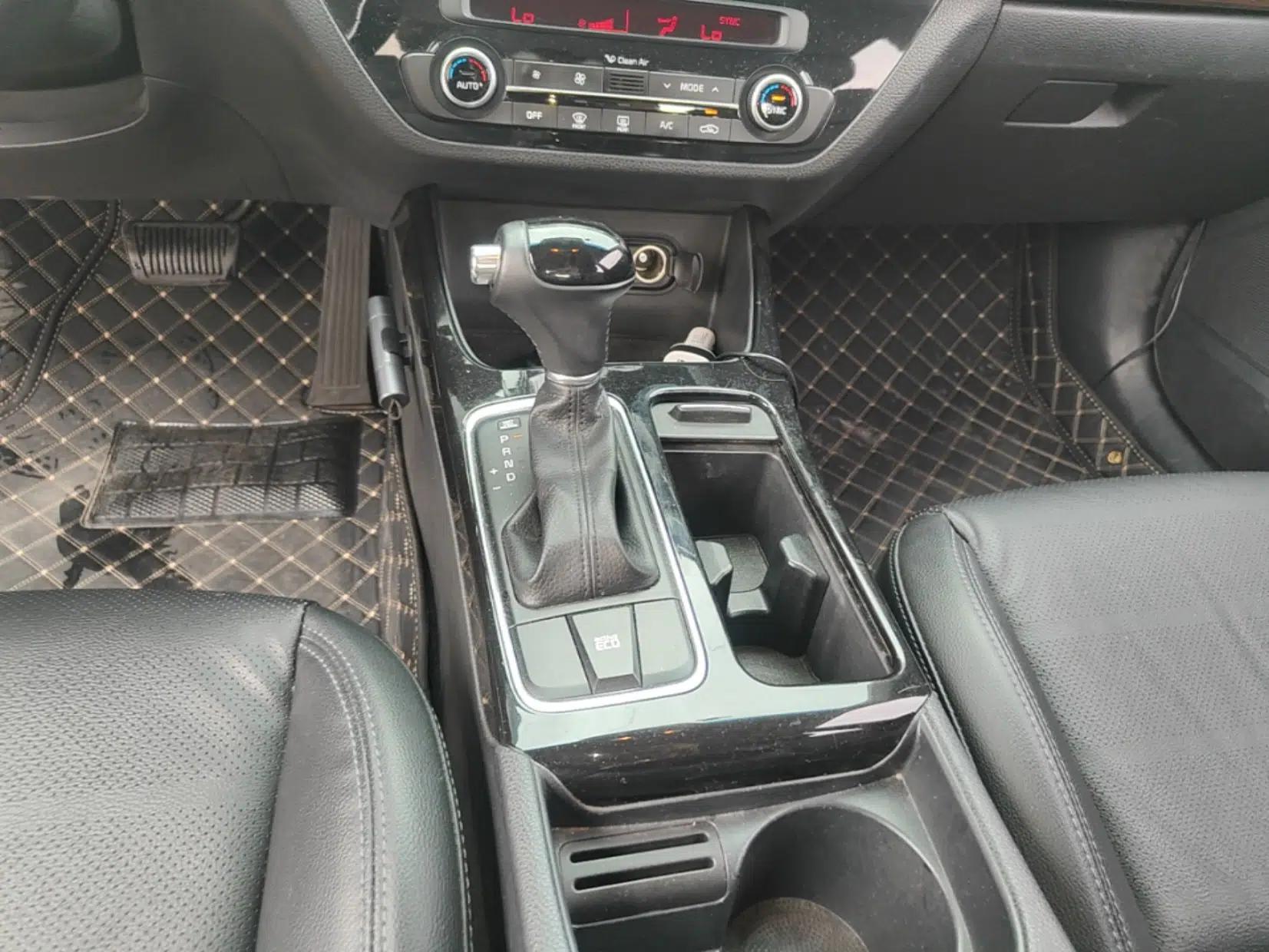 Kia K4 2014 1.8L Automatic DLX — миниатюра 16