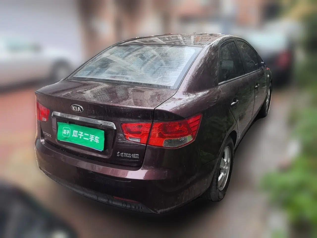Kia Forte 2011 1.6L AT GL — миниатюра 6