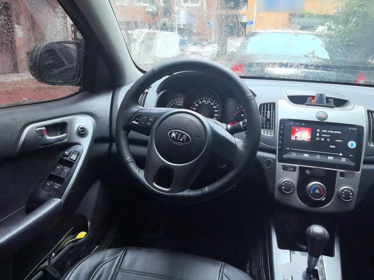 Kia Forte 2011 1.6L AT GL — миниатюра 10