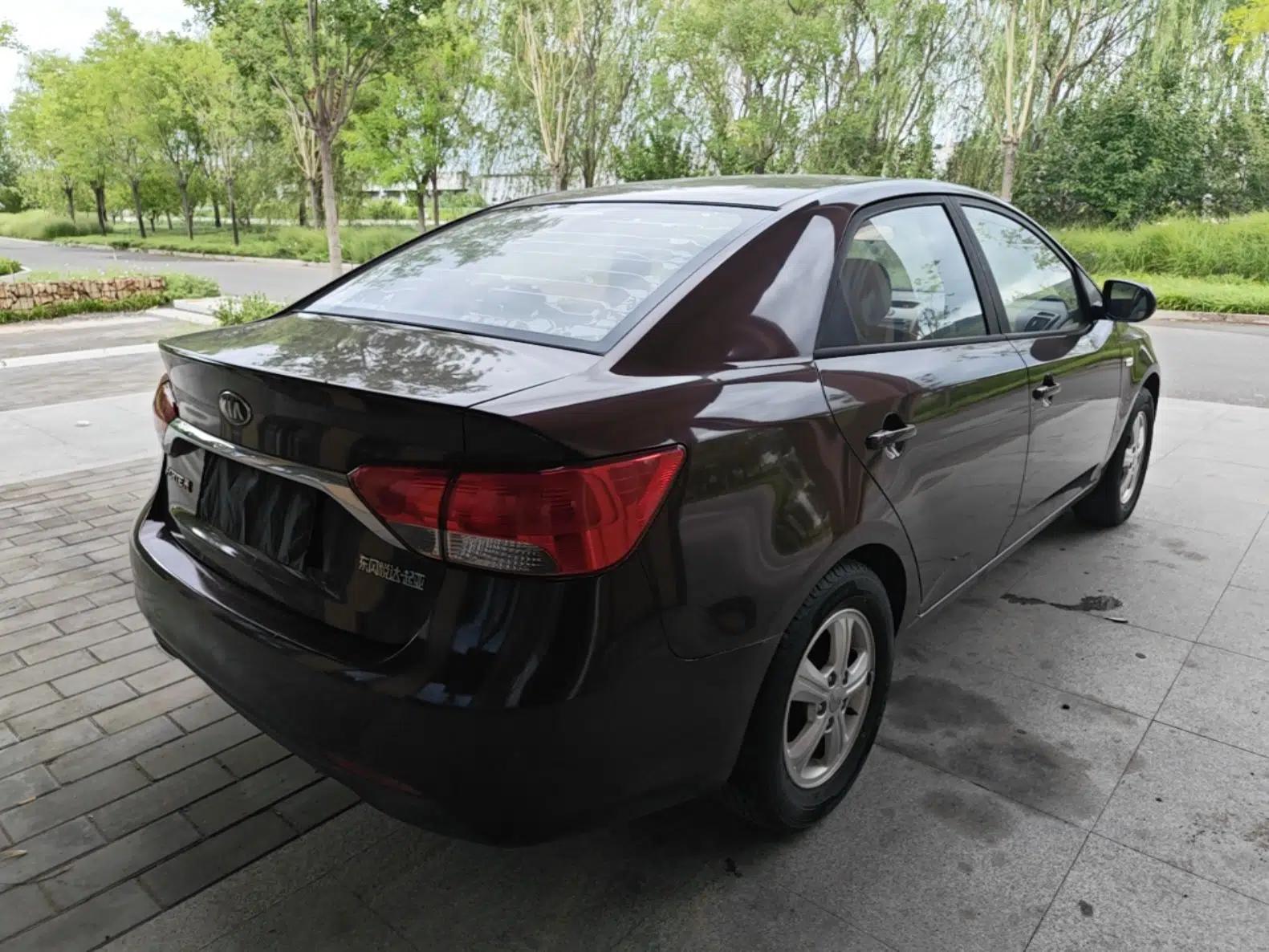 Kia Forte 2014 1.6L MT GL — миниатюра 6