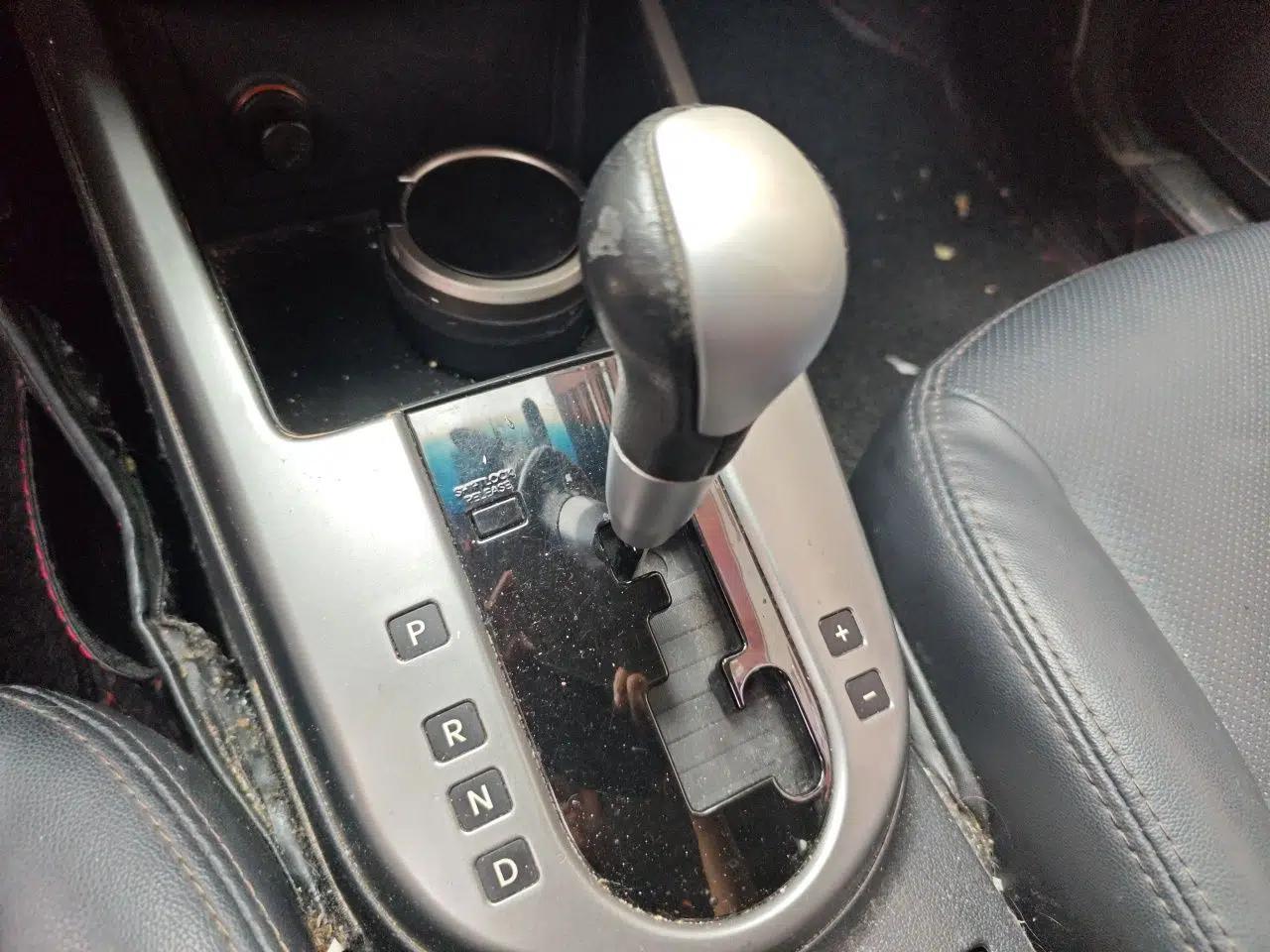 Kia Forte 2011 1.6L AT Premium — миниатюра 14