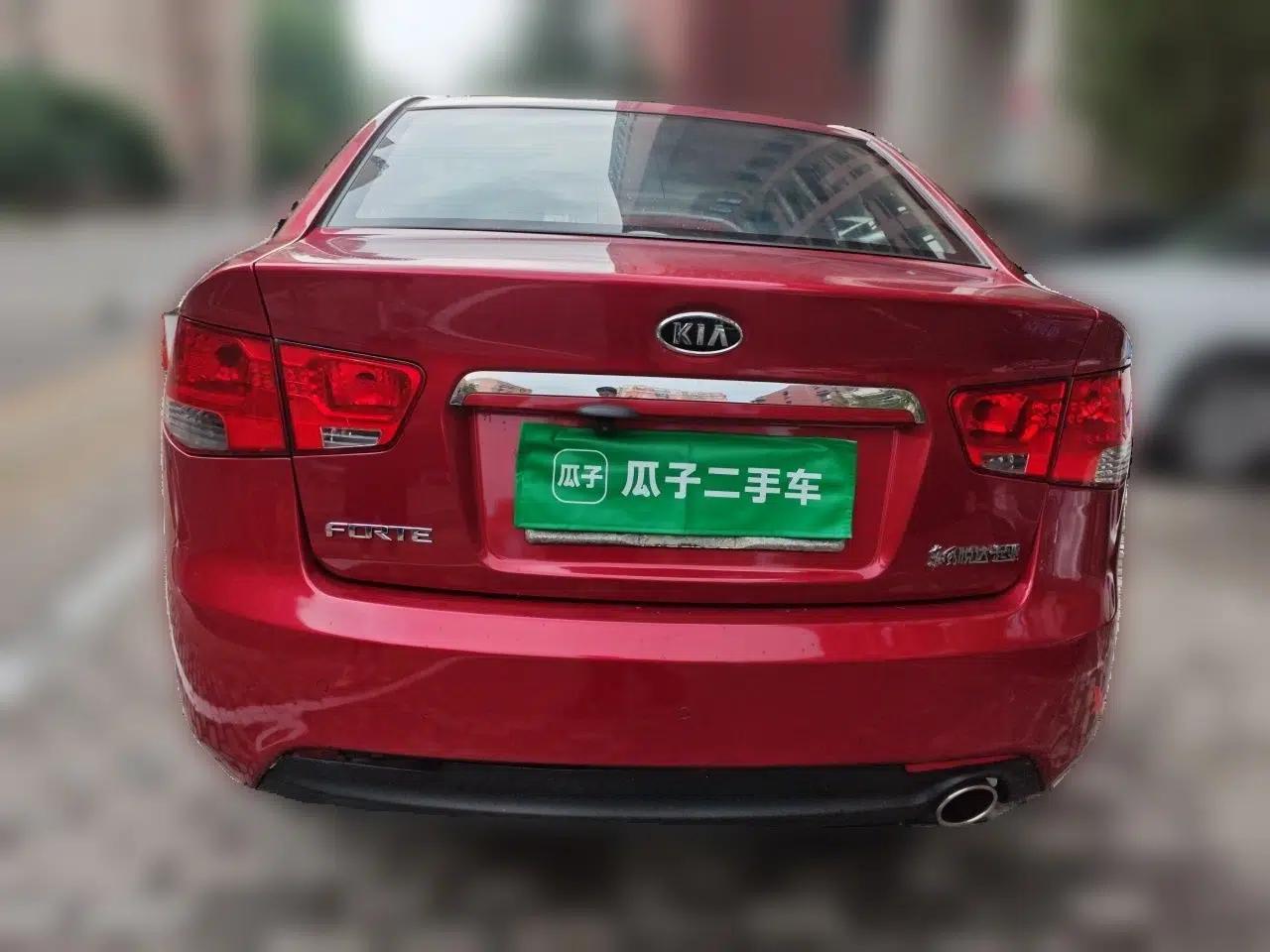 Kia Forte 2011 1.6L AT Premium — миниатюра 5