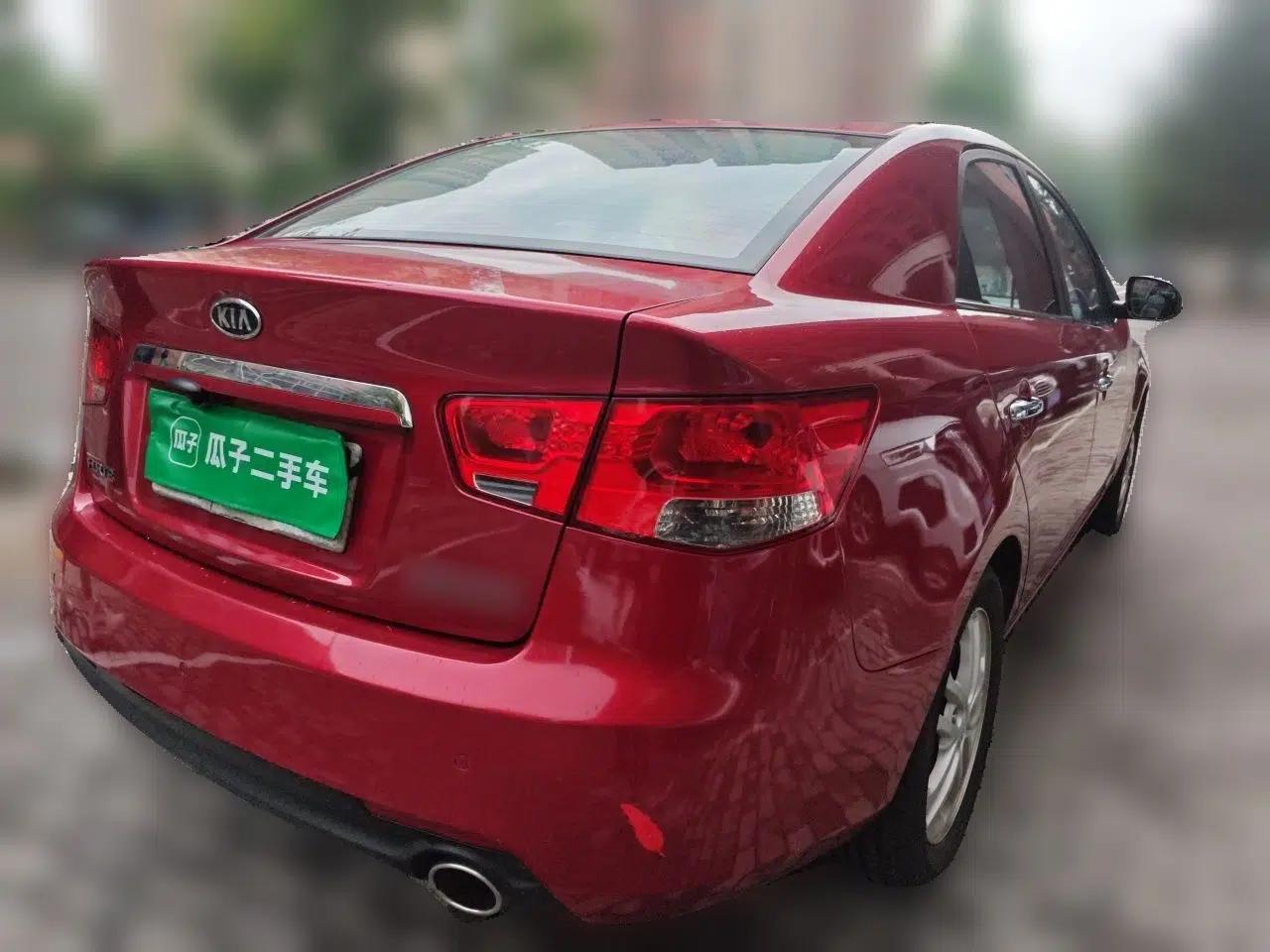 Kia Forte 2011 1.6L AT Premium — миниатюра 6