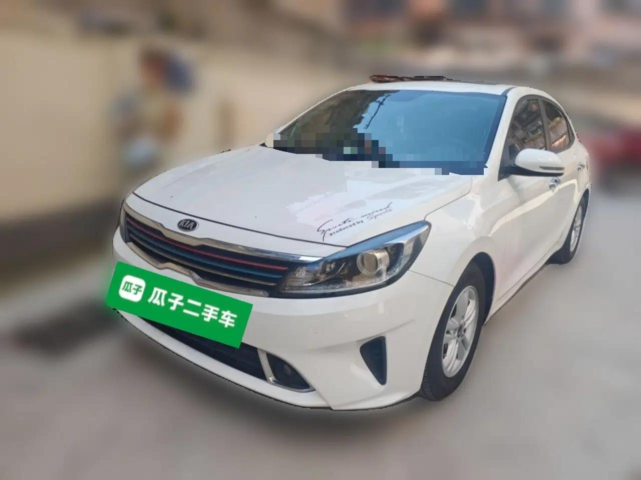 Kia Forte 2018 1.6L Manual Value Edition with Sunroof — миниатюра 1