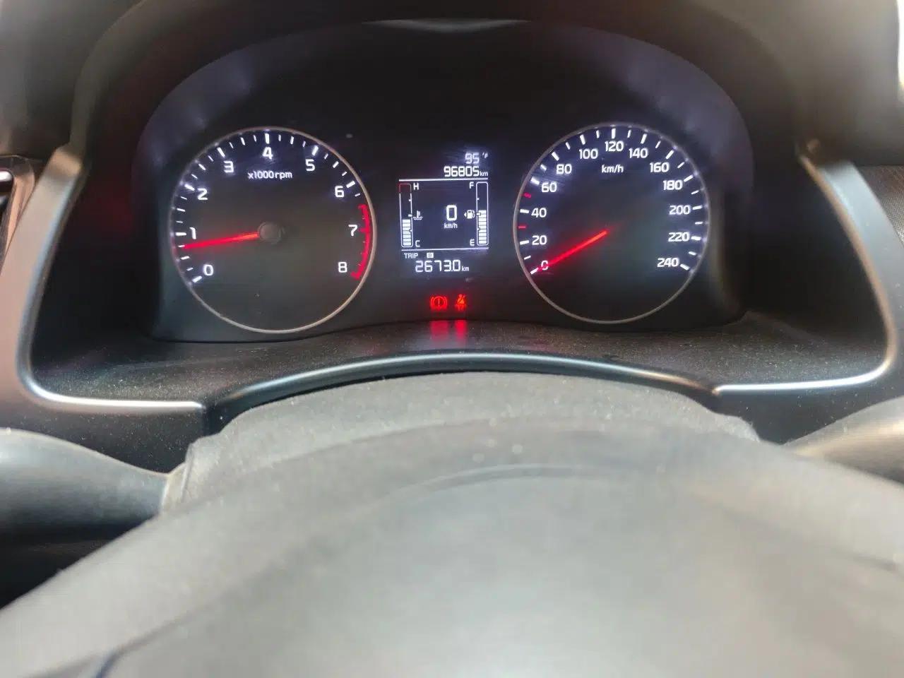 Kia Forte 2018 1.6L Manual Value Edition with Sunroof — миниатюра 11