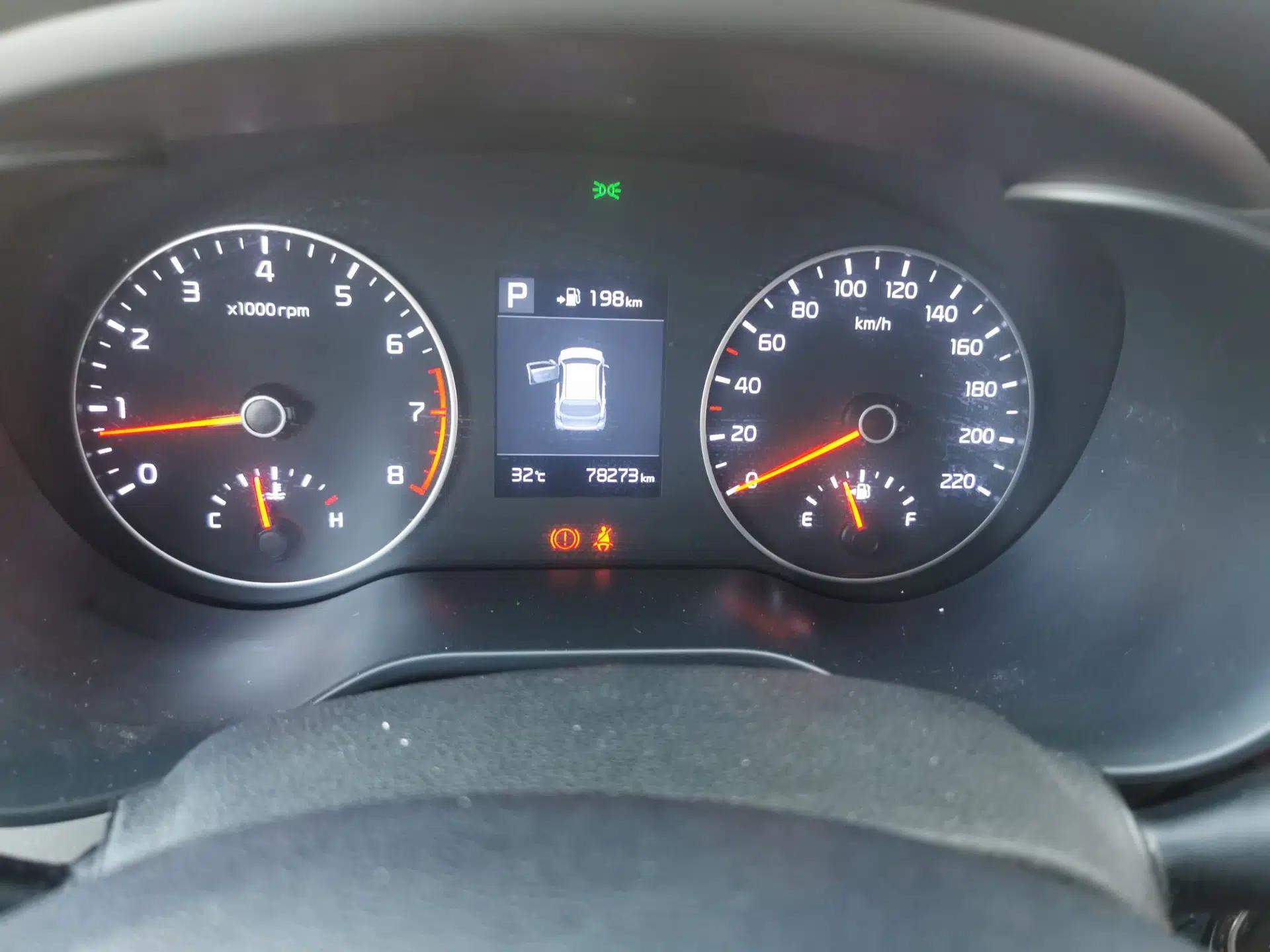 Kia KX Cross 2017 1.4L AT GLS — миниатюра 12