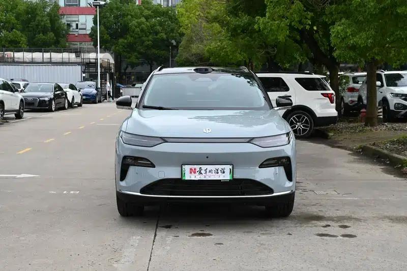 Leapmotor C11 2026 Range Extended Electric Vehicle with 300 km/h LiDAR Smart Edition — миниатюра 2