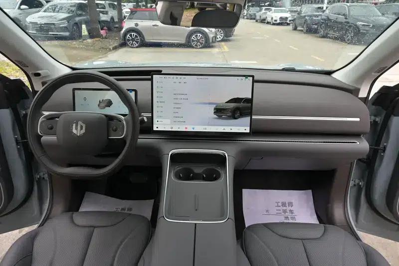 Leapmotor C11 2026 Range Extended Electric Vehicle with 300 km/h LiDAR Smart Edition — миниатюра 12