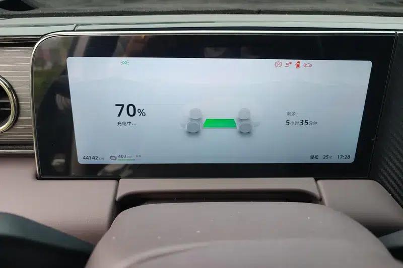 Leapmotor C11 2023 580 AWD Performance Edition — миниатюра 14