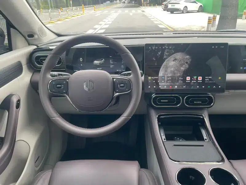 Leapmotor C11 2024 Pure Electric Version 580 Premium Edition — миниатюра 8