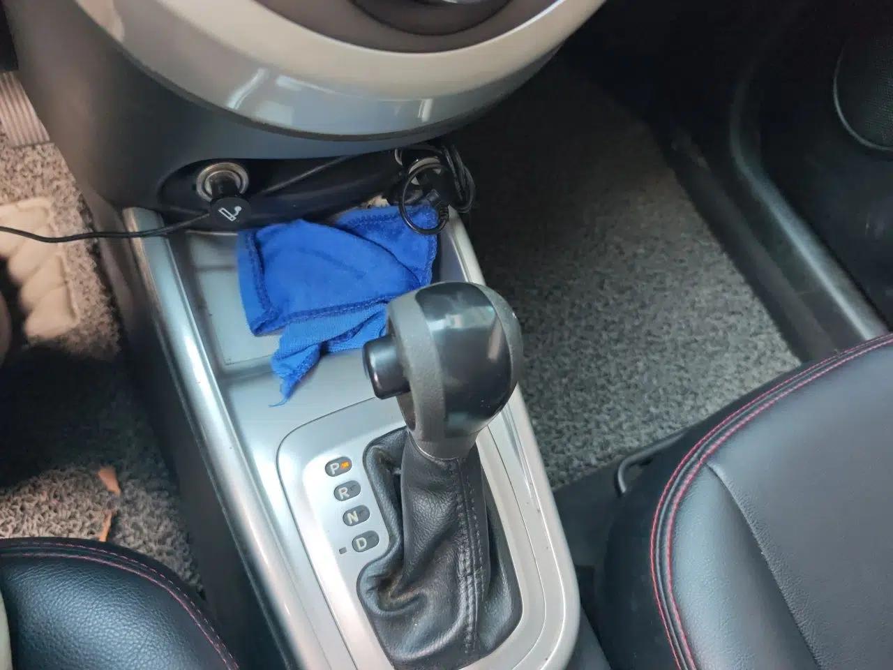 Kia Soul 2010 1.6L AT GL — миниатюра 14
