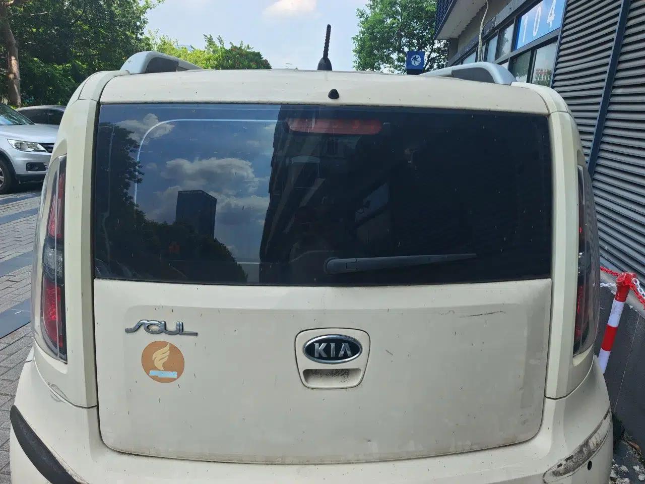 Kia Soul 2010 1.6L AT GL — миниатюра 5