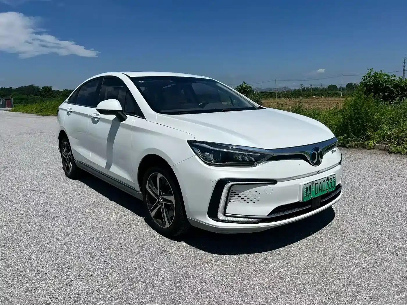Beijing EU5 2018 R500 Smart Wind Edition — миниатюра 3