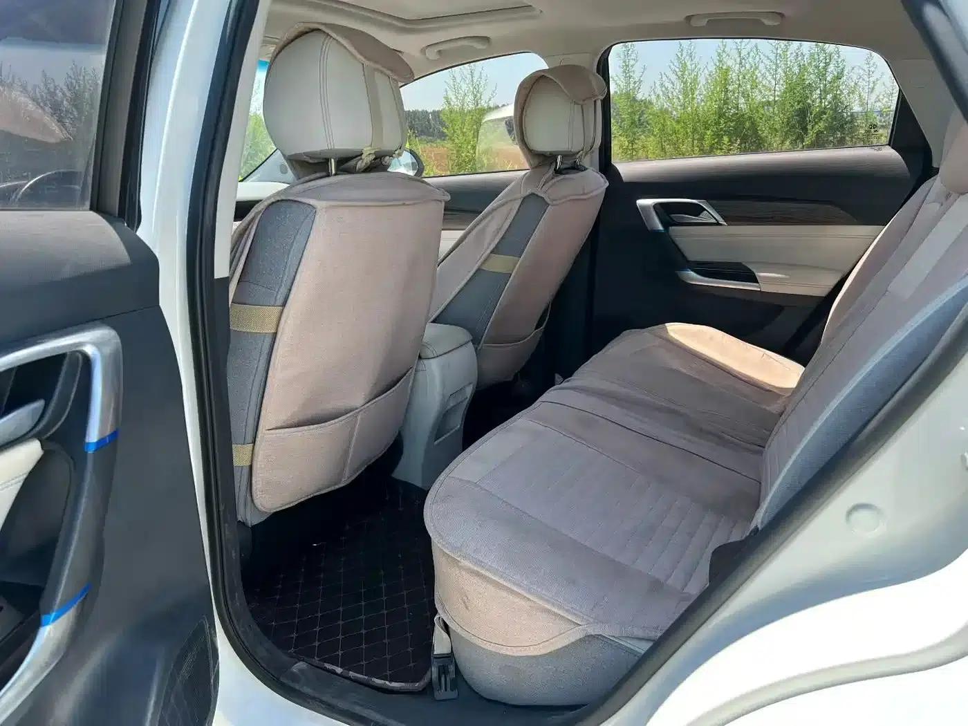 Beijing EU5 2018 R500 Smart Wind Edition — миниатюра 8