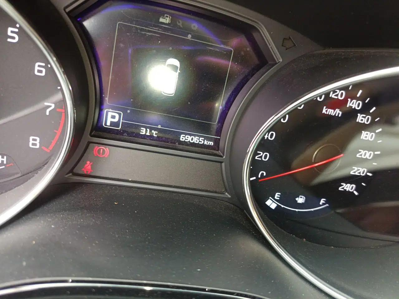Kia Carnival 2015 3.3 GDI Flagship Version China V Standard — миниатюра 12