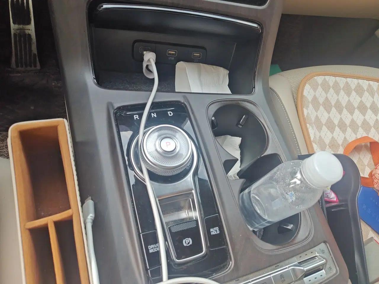 Kia Carnival 2021 2.0T Flagship Edition — миниатюра 14