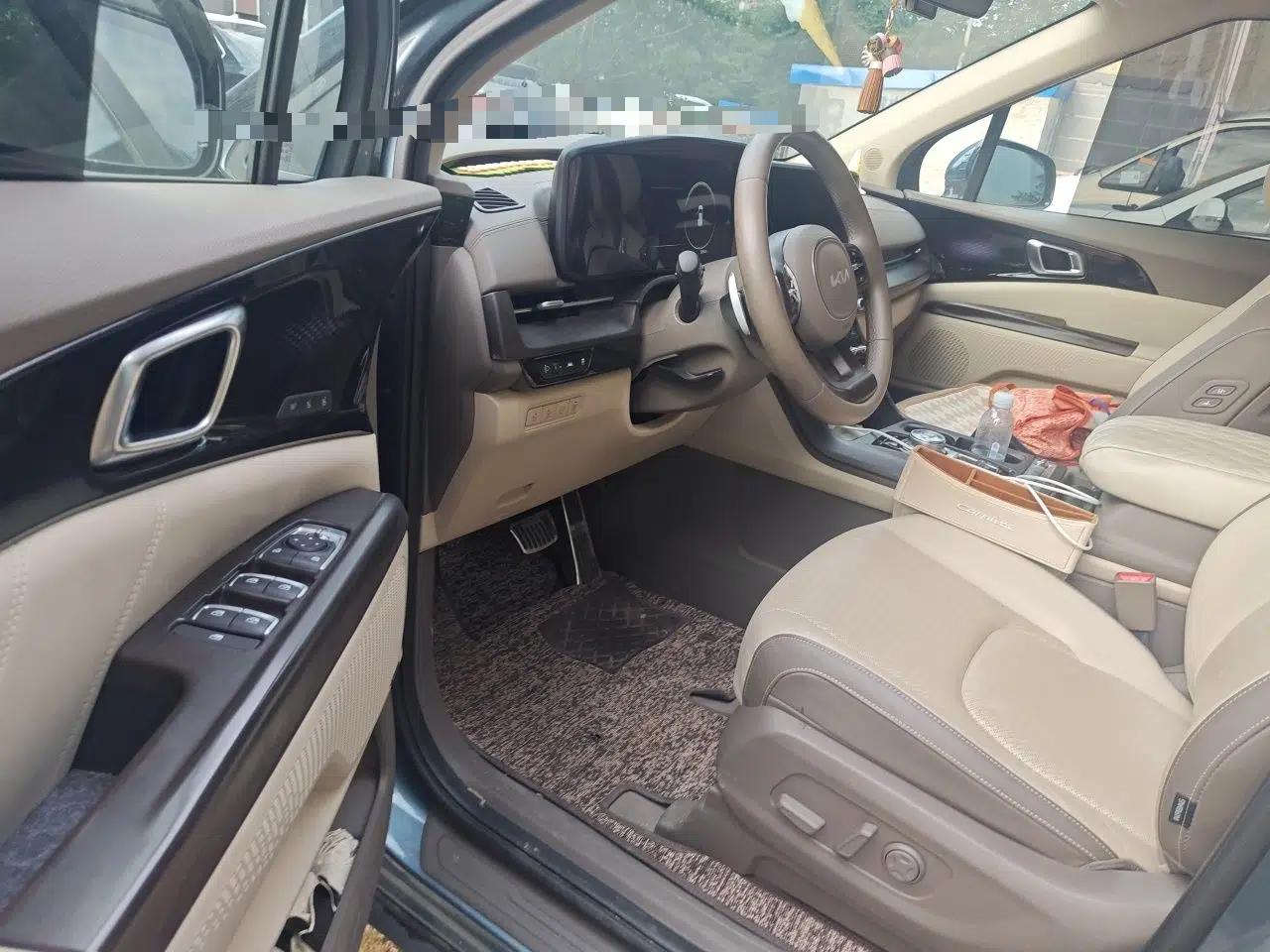 Kia Carnival 2021 2.0T Flagship Edition — миниатюра 16