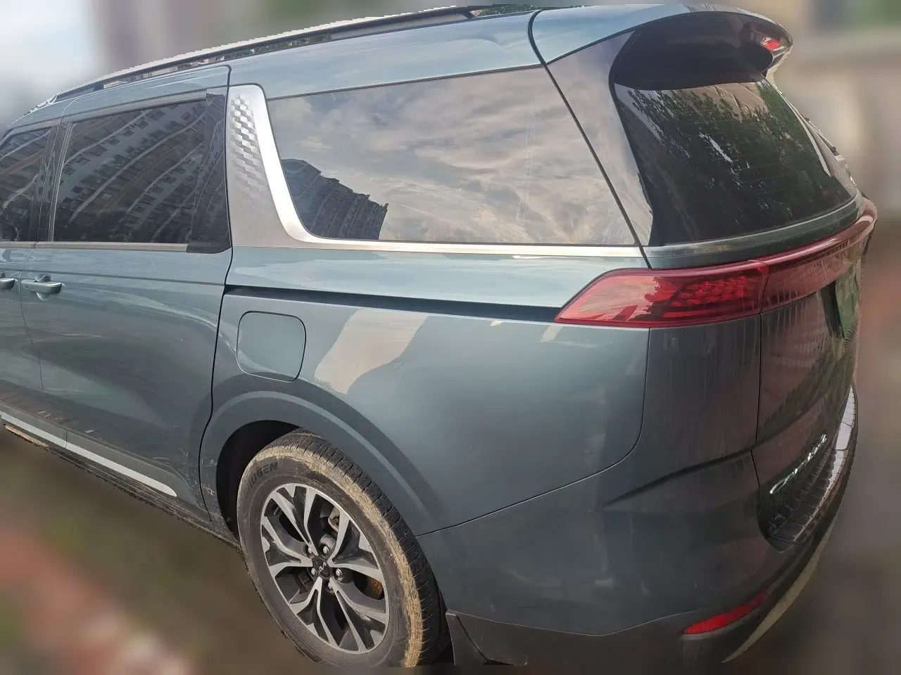 Kia Carnival 2021 2.0T Flagship Edition — миниатюра 4