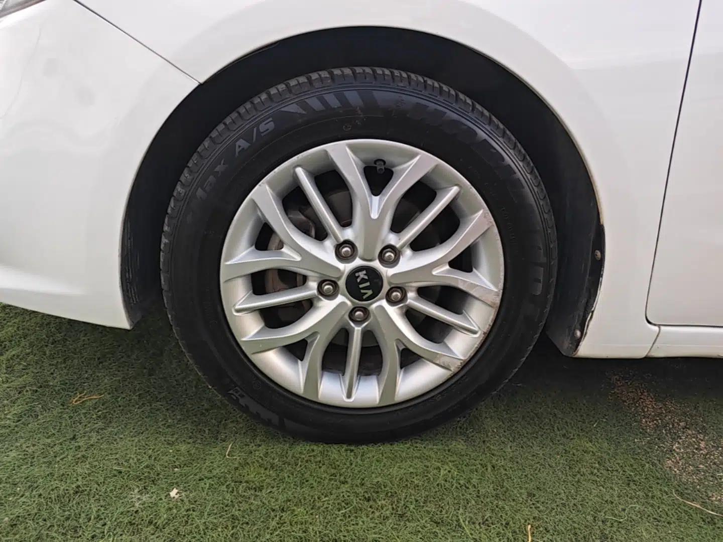 Kia K3S 2014 1.6L Automatic GLS — миниатюра 10