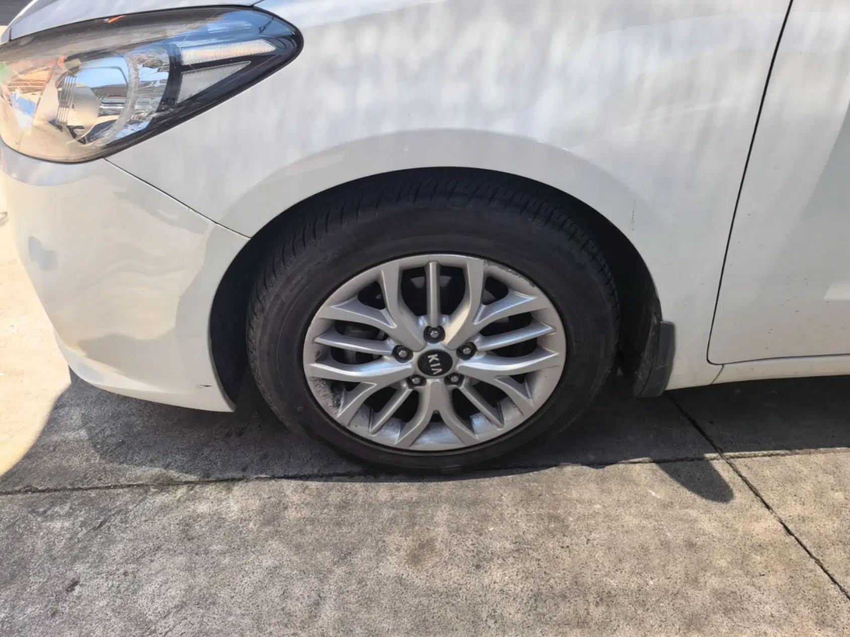 Kia K3S 2014 1.6L Manual GLS — миниатюра 10