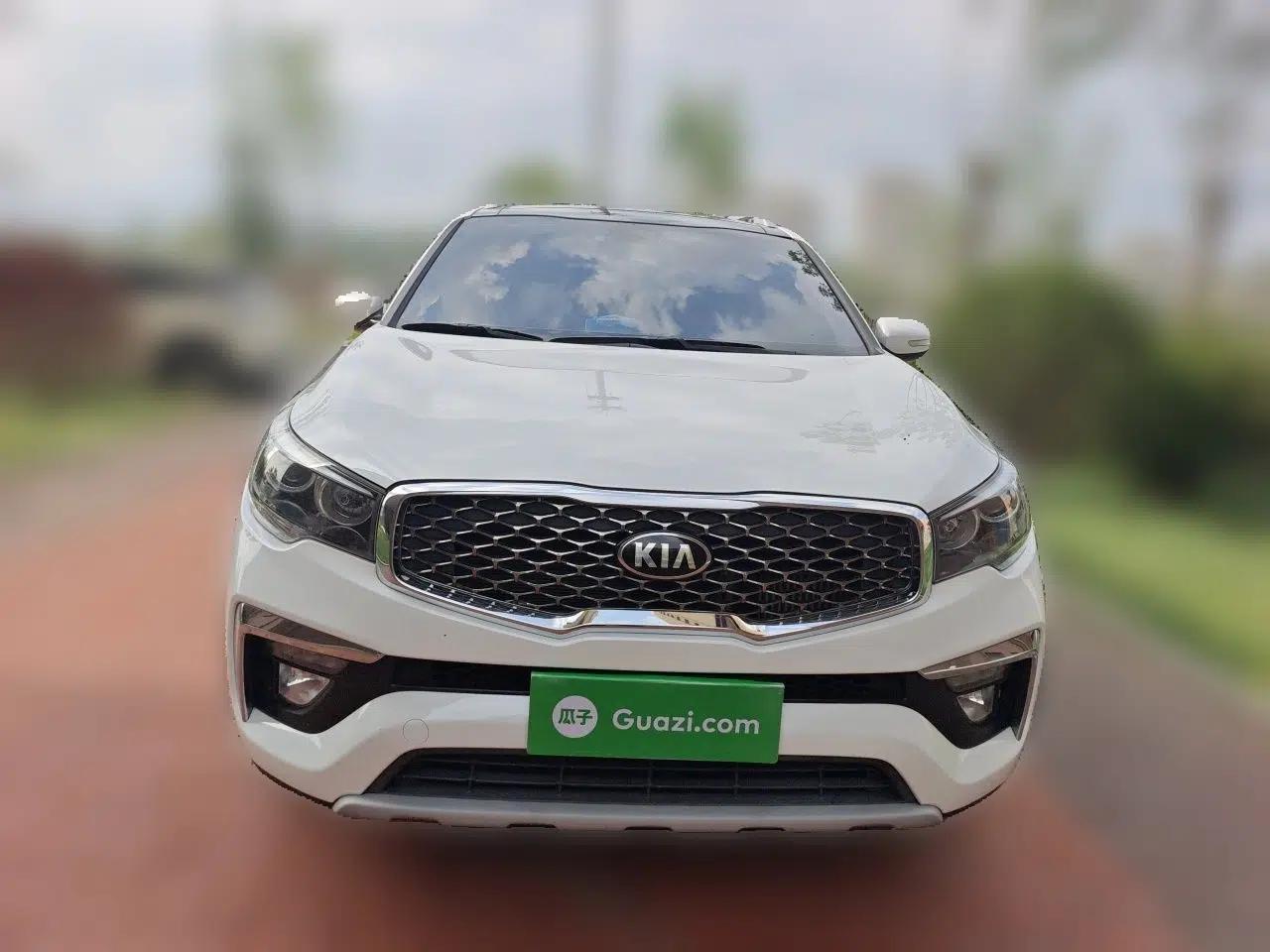 Kia KX7 2020 2.0T Automatic Two-Wheel Drive GLS 7-Seater — миниатюра 2