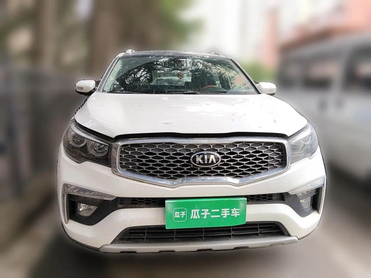Kia KX7 2017 2.4L Automatic 2WD GLS 5-Seater — миниатюра 2
