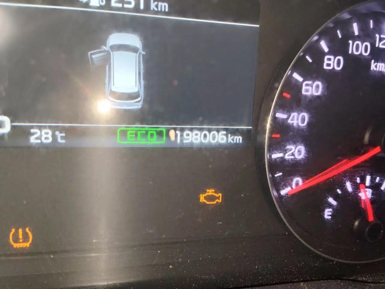 Kia KX7 2017 2.4L Automatic 2WD GLS 5-Seater — миниатюра 12