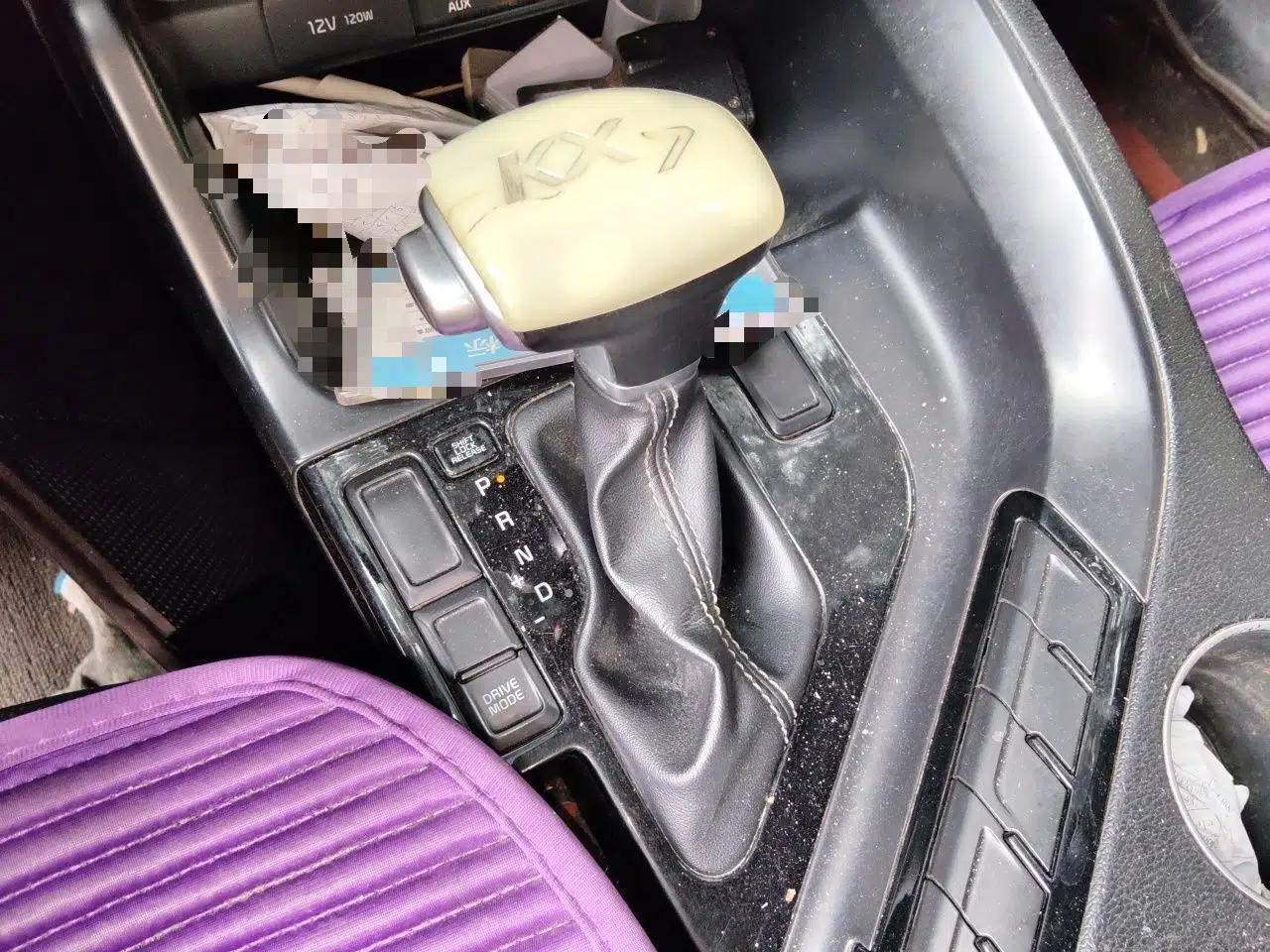 Kia KX7 2017 2.4L Automatic 2WD GLS 5-Seater — миниатюра 14