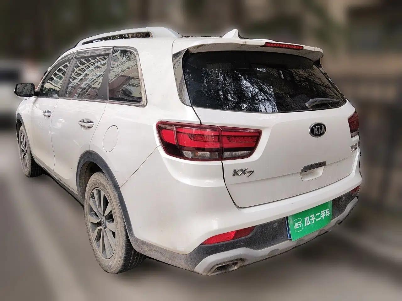 Kia KX7 2017 2.4L Automatic 2WD GLS 5-Seater — миниатюра 4