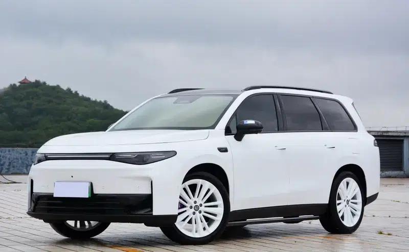 Leapmotor C16 2024 Range Extended Electric 200 Premium Edition — миниатюра 1