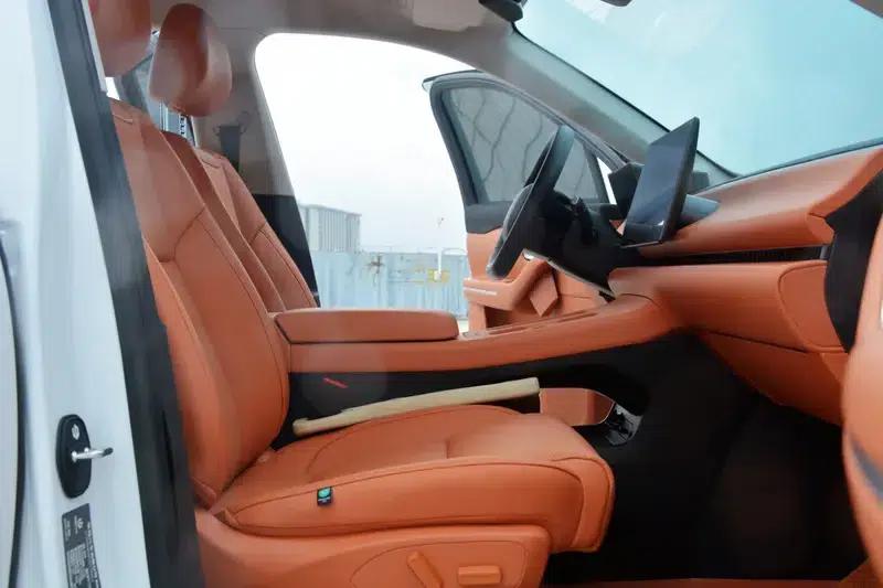 Leapmotor C16 2024 Range Extended Electric 200 Premium Edition — миниатюра 29