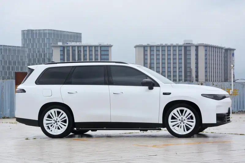 Leapmotor C16 2024 Range Extended Electric 200 Premium Edition — миниатюра 7