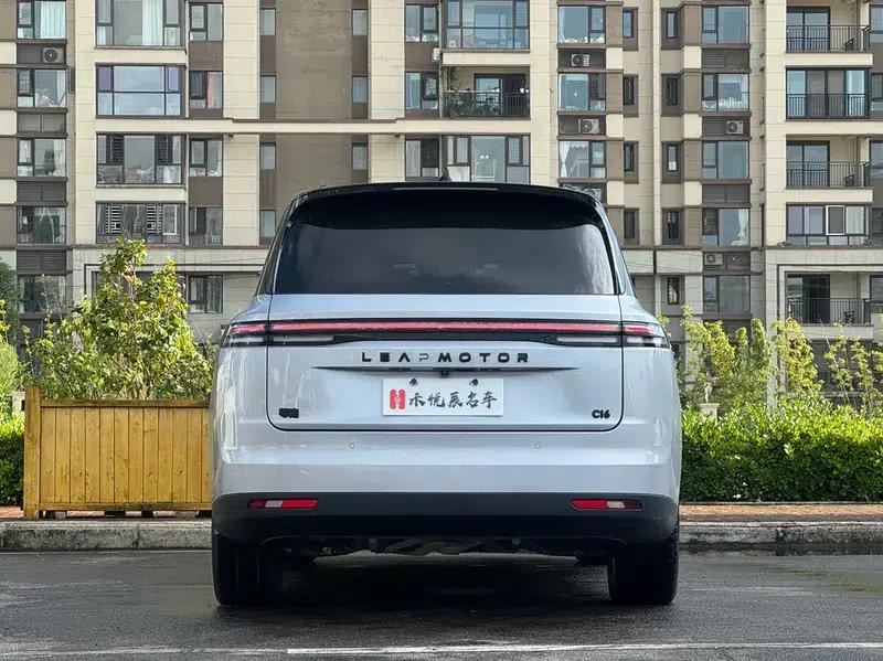 Leapmotor C16 2024 Range Extended Electric 200 Premium Edition — миниатюра 5
