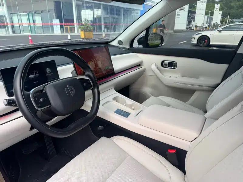 Leapmotor C16 2024 Range Extended Electric 200 Premium Edition — миниатюра 9