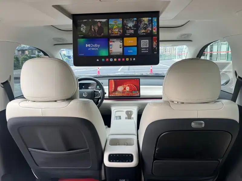Leapmotor C16 2024 Range Extended Electric 200 Premium Edition — миниатюра 10