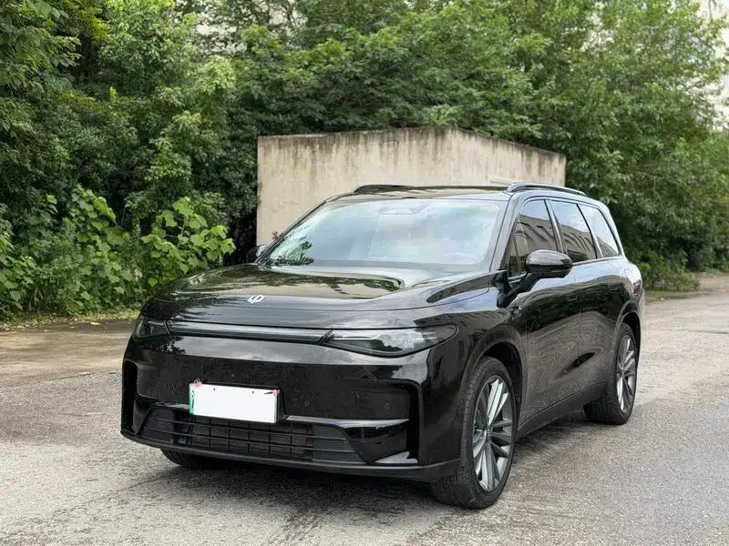 Leapmotor C16 2024 Range Extended Electric 200 Premium Edition — миниатюра 1