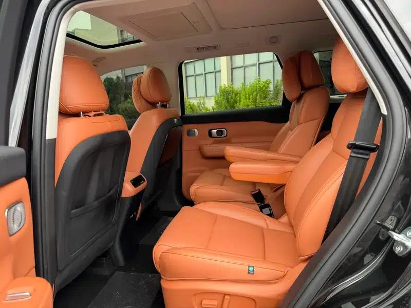 Leapmotor C16 2024 Range Extended Electric 200 Premium Edition — миниатюра 13