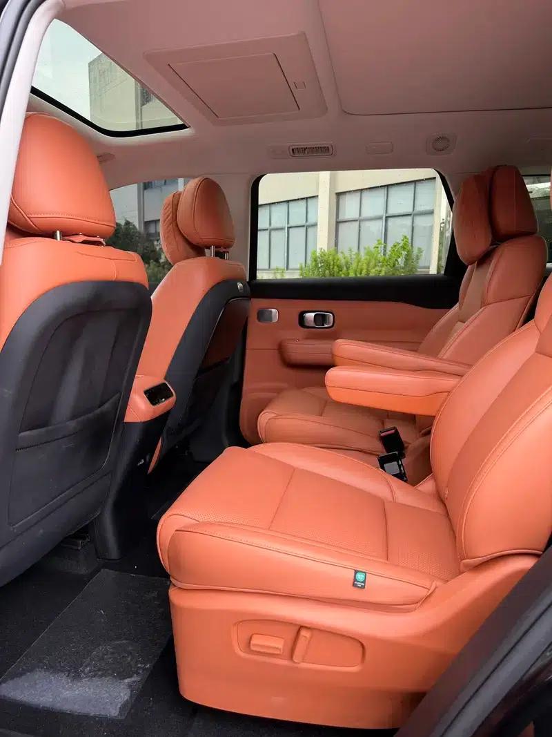 Leapmotor C16 2024 Range Extended Electric 200 Premium Edition — миниатюра 15