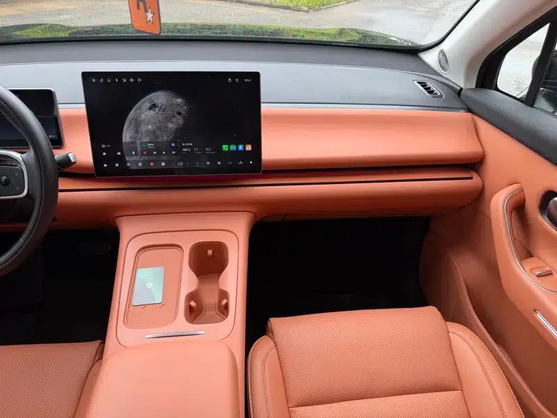 Leapmotor C16 2024 Range Extended Electric 200 Premium Edition — миниатюра 8