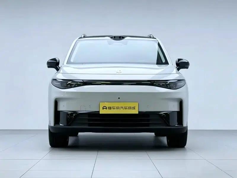Leapmotor C16 2026 Pure Electric Version with 630 LiDAR, Supreme Edition (6-seater) — миниатюра 2