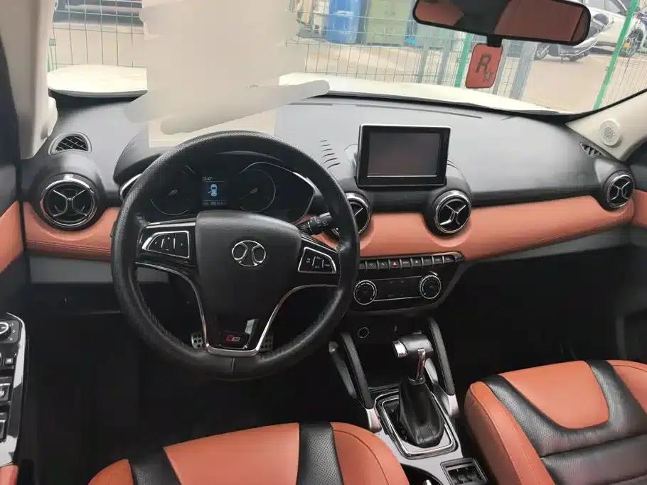 2016 Senova X35 1.5L Automatic Deluxe Edition — миниатюра 12
