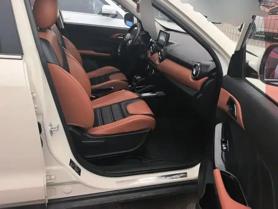 2016 Senova X35 1.5L Automatic Deluxe Edition — миниатюра 8