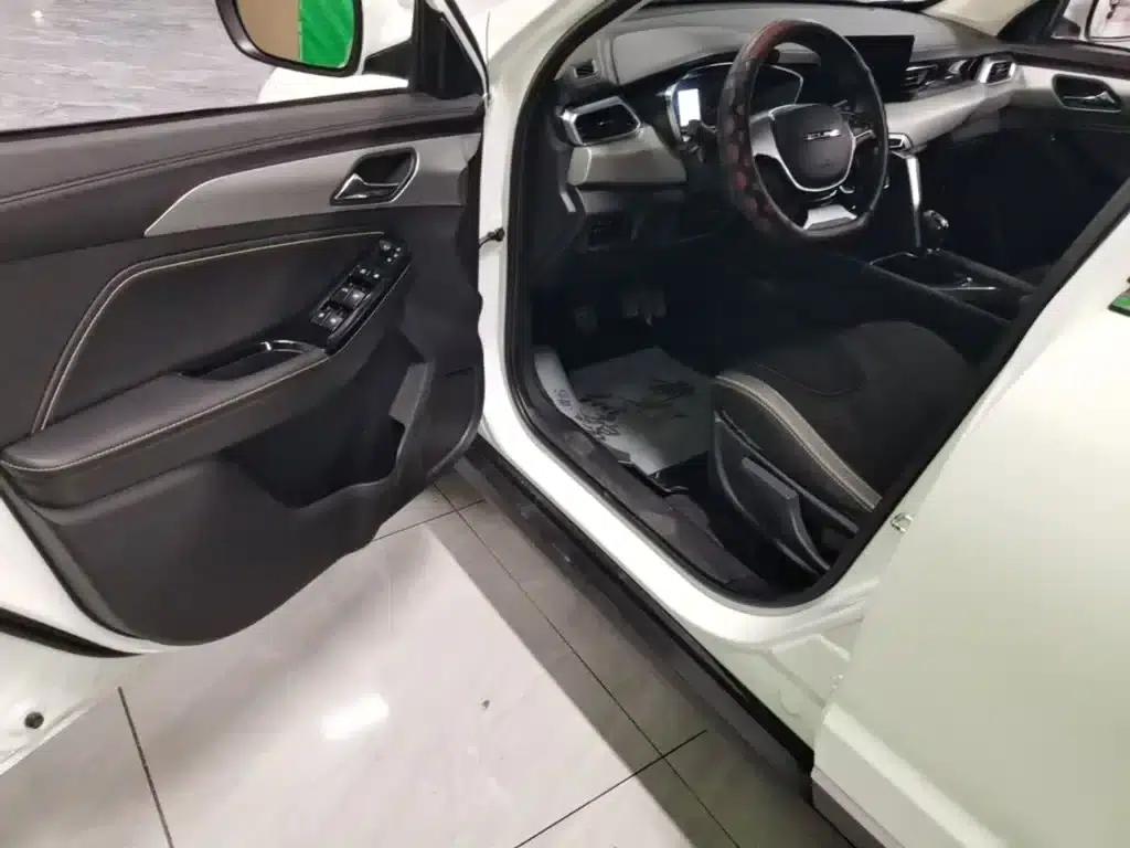 Beijing X3 2019 1.5T Manual Glory Edition — миниатюра 16