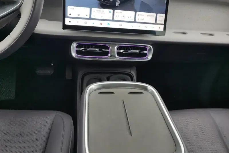 Leapmotor B10 2025 Model 510 Enjoy Edition — миниатюра 11