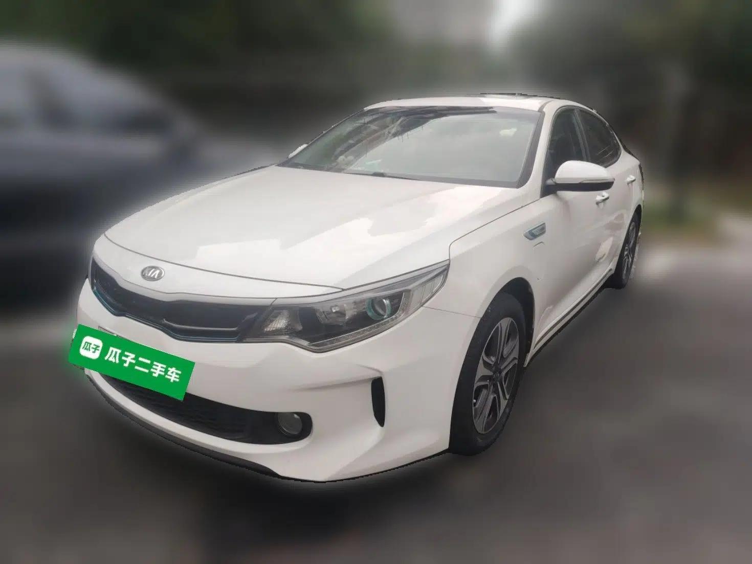 Kia K5 New Energy 2018 2.0L Smart Enjoyment Version — миниатюра 1