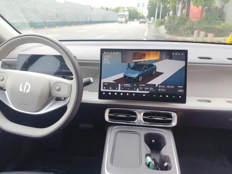 Leapmotor B01 2025 Model 550 LiDAR Edition — миниатюра 12