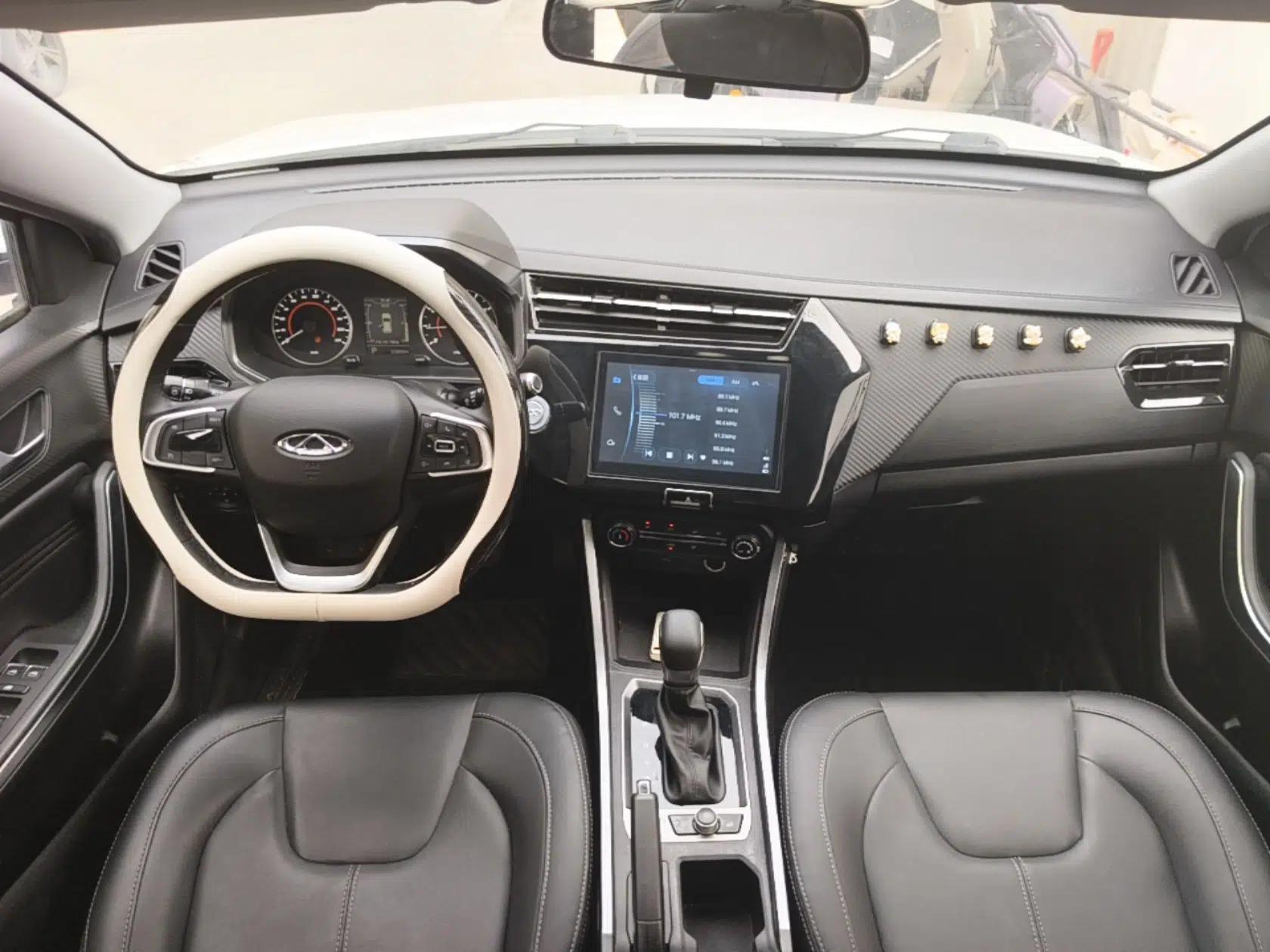 Chery Tiggo 3X 2022 PLUS 1.5L CVT Thrilling Red Date Edition II — миниатюра 12