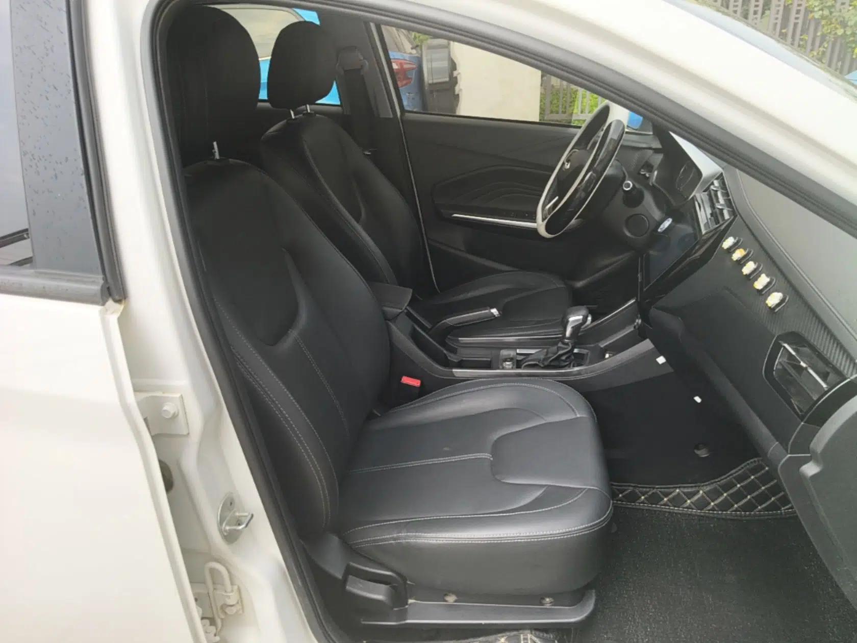 Chery Tiggo 3X 2022 PLUS 1.5L CVT Thrilling Red Date Edition II — миниатюра 19