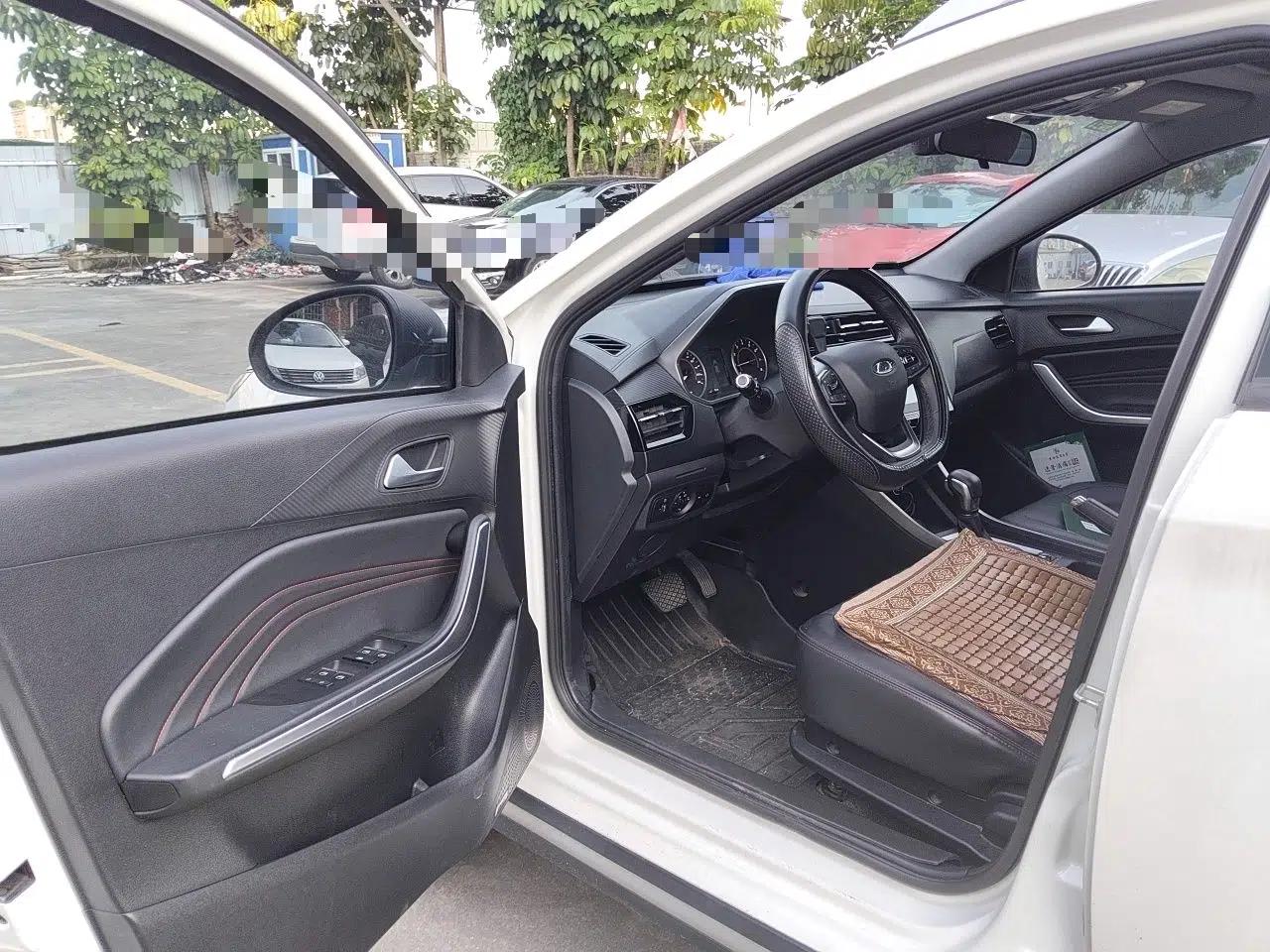 Chery Tiggo 3X 2021 Diamond Edition 1.5L CVT 3-Carat II Model — миниатюра 16